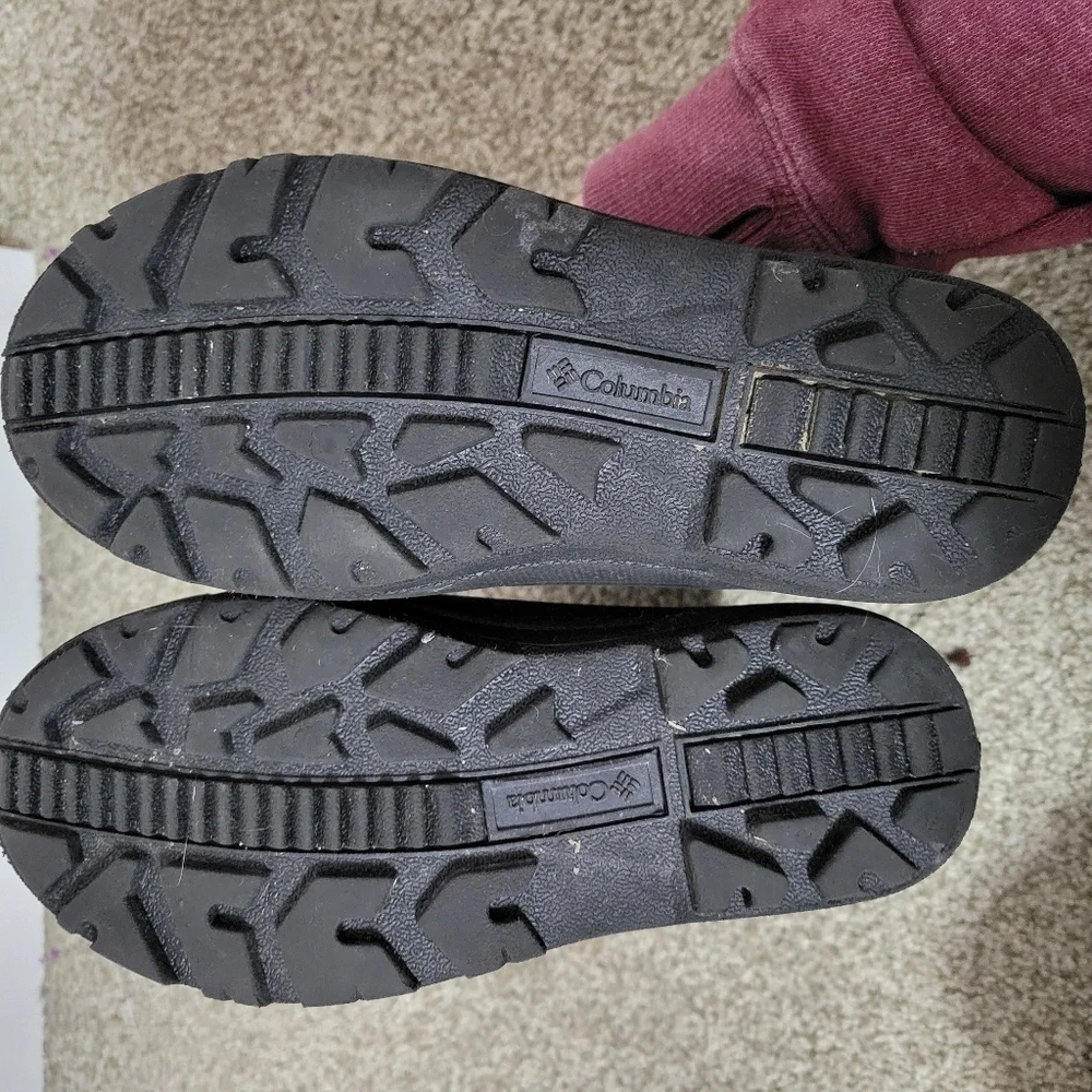 Columbia Powderbug Plus II Snow Boots Black Size 4 M Big Kid Youth